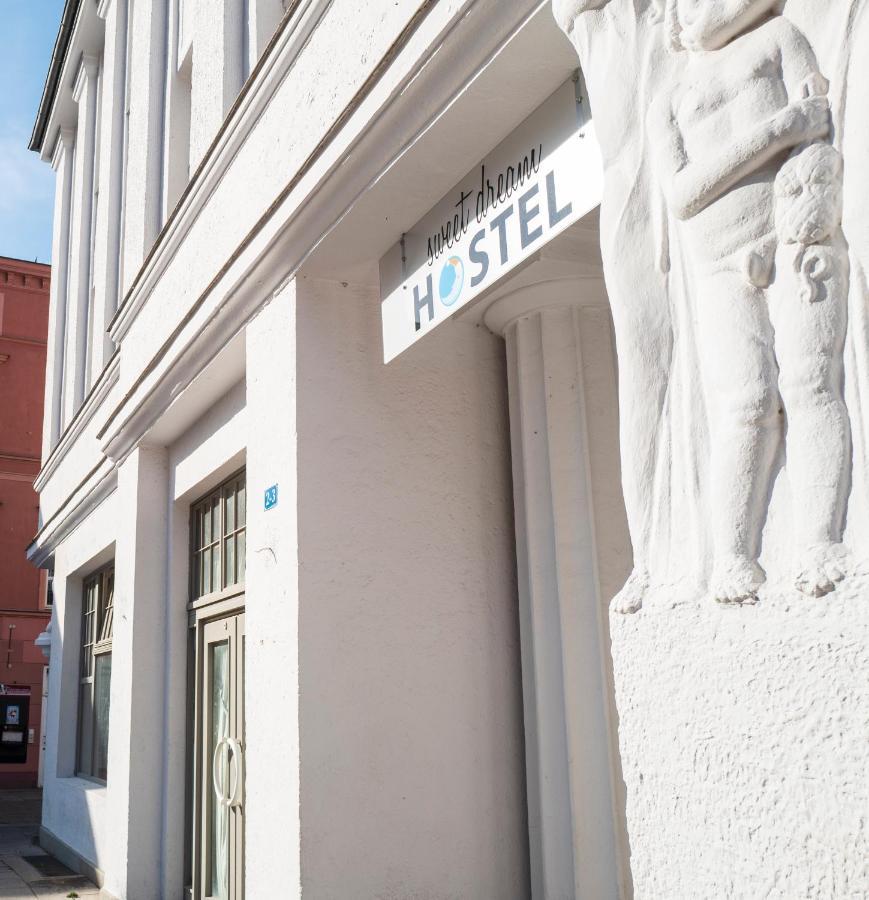 Sweet Dream Hostel & Pension - Self Check-In Guestrow Exterior photo